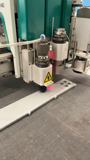 CNC Machine for Cutting Paper Plastic Honeycomb Cardboard Carton Making Packaging Sample Foam Board Digital Flatbed Cutter Automatic 